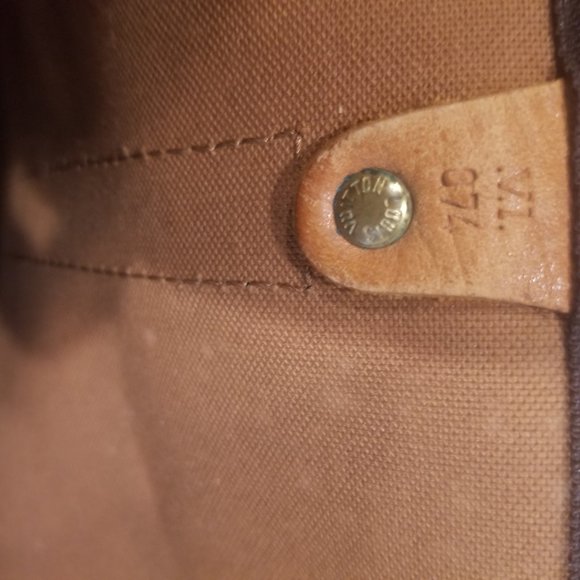 PRICE DROP! Louis Vuitton Monogram Keepall Bandouliere 45 - Picture 3 of 11